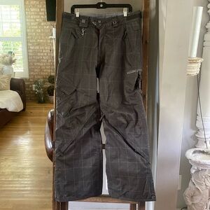 686 INFIDRY 15,000 MM WATERPROOF THERMAL RATING 7 SNOWBOARD SKI PANTS MEN MEDIUM